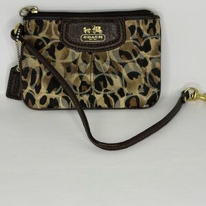 LOW START Vintage Coach Wristlet